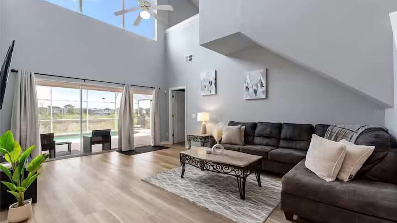 Photo of Livingroom in West Haven