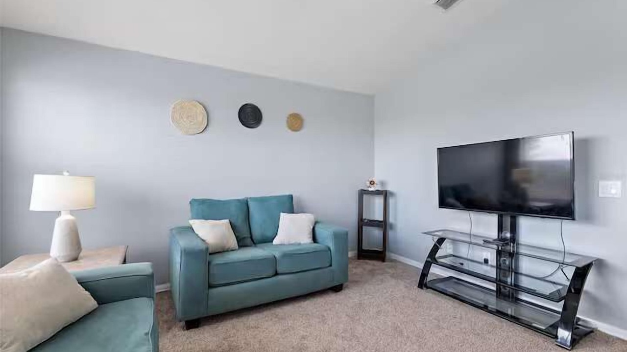 Photo of Livingroom in West Haven