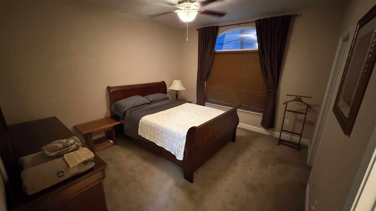 Photo of Bedroom in Niceville