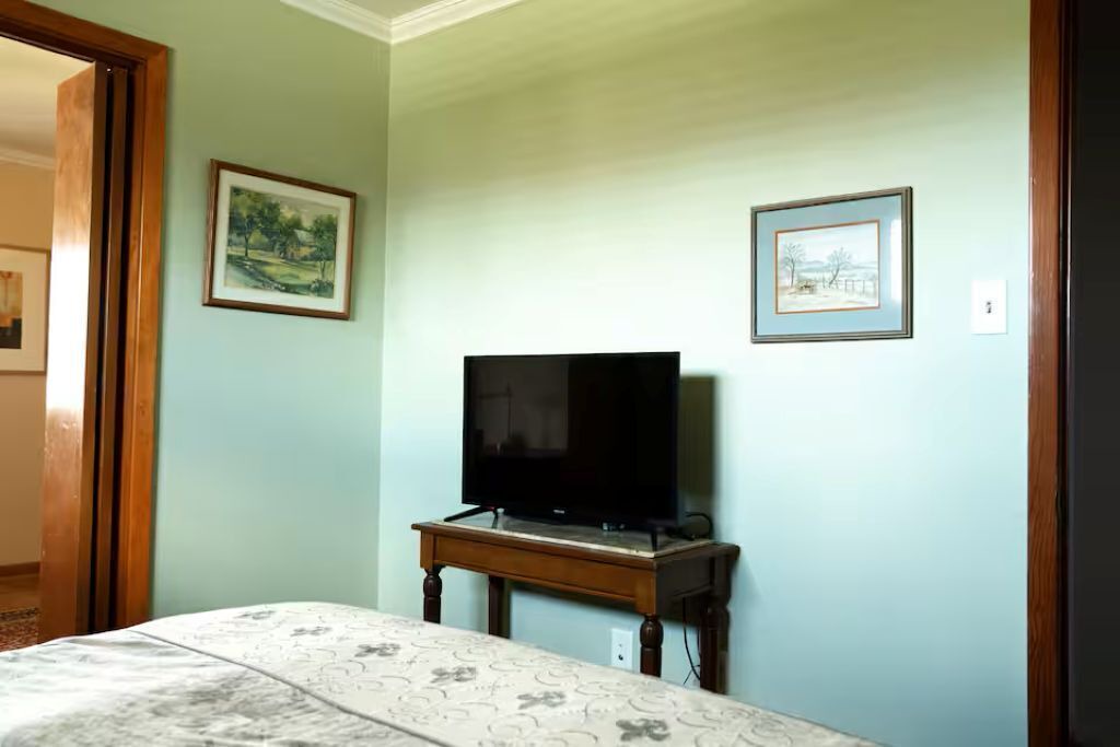 Photo of Bedroom in Harahan