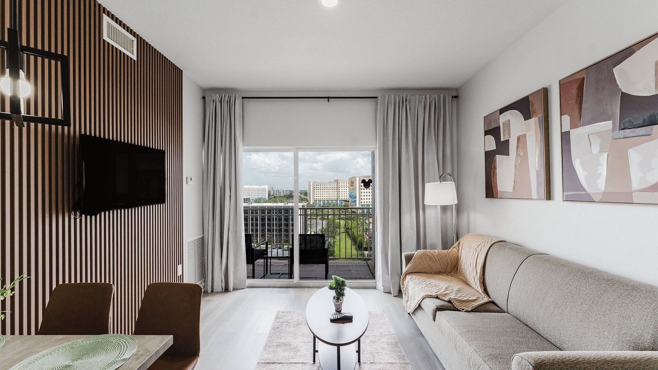 Photo of Bedroom in Florida Center