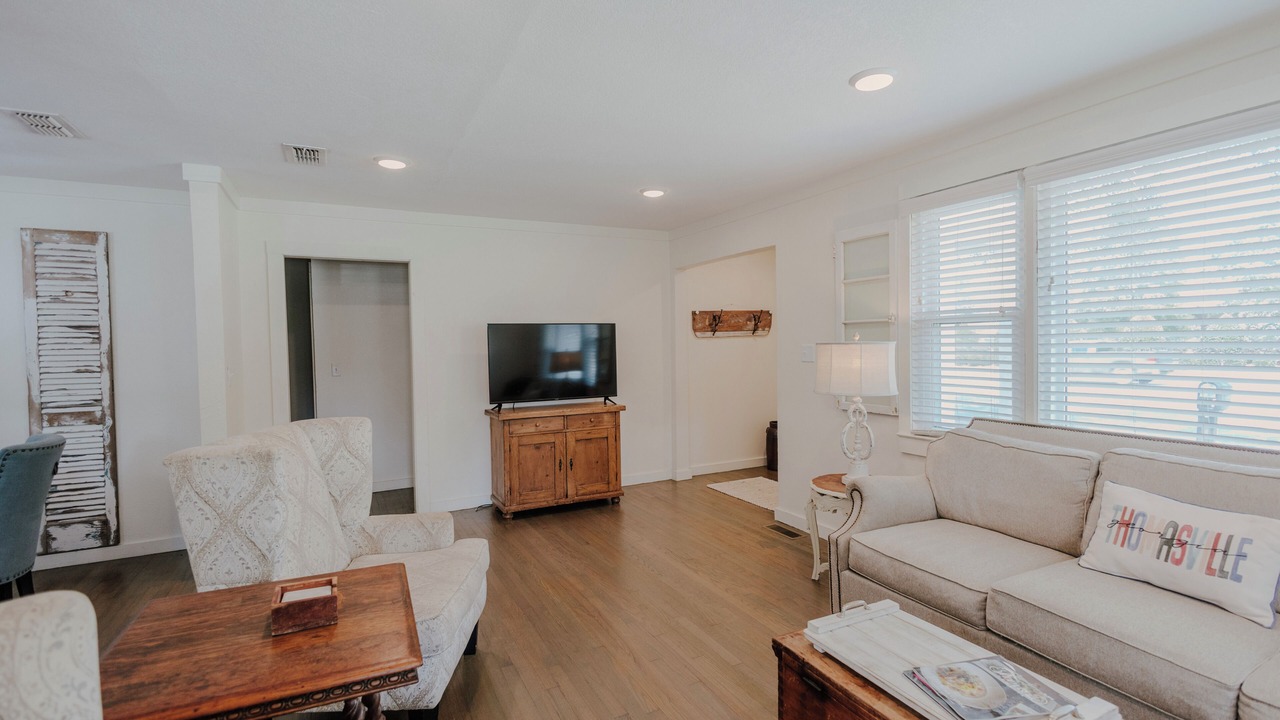 Photo of Livingroom in Thomasville