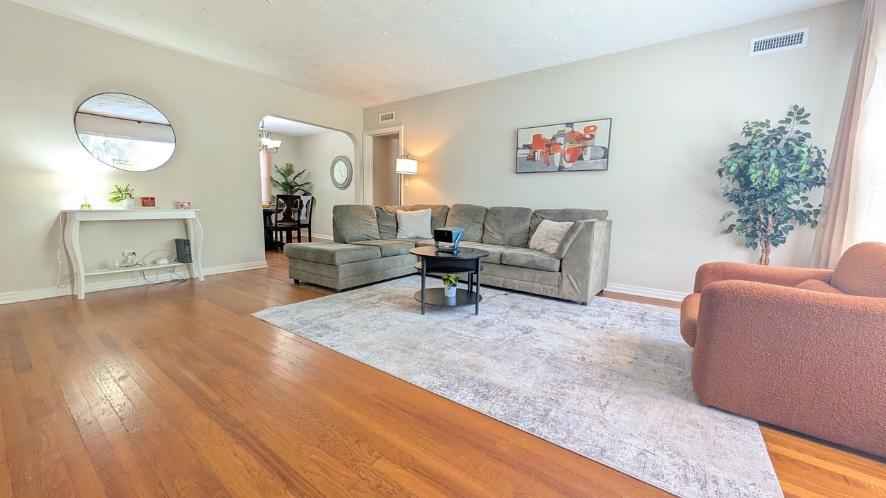 Photo of Bedroom in Riverside