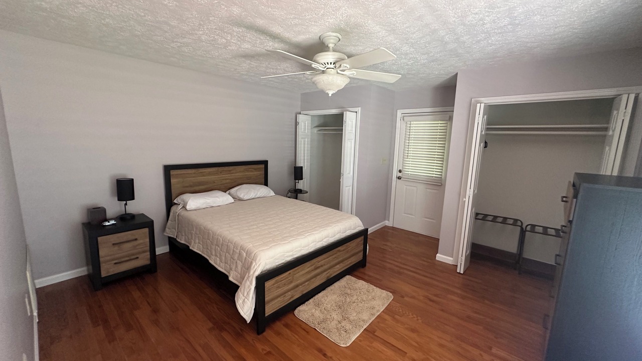 Photo of Bedroom in LaGrange