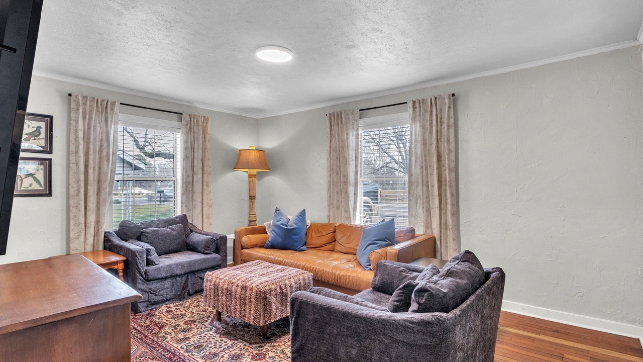 Photo of Livingroom in Starkville