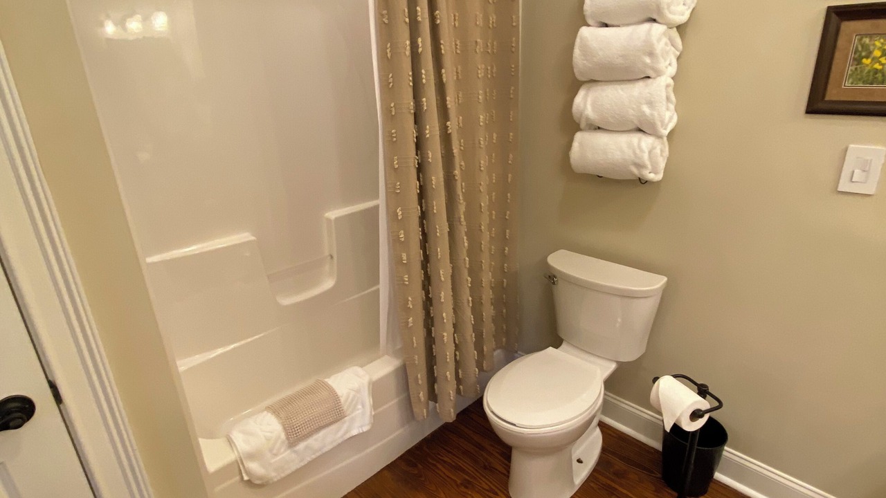 Photo of Bathroom in Ramer