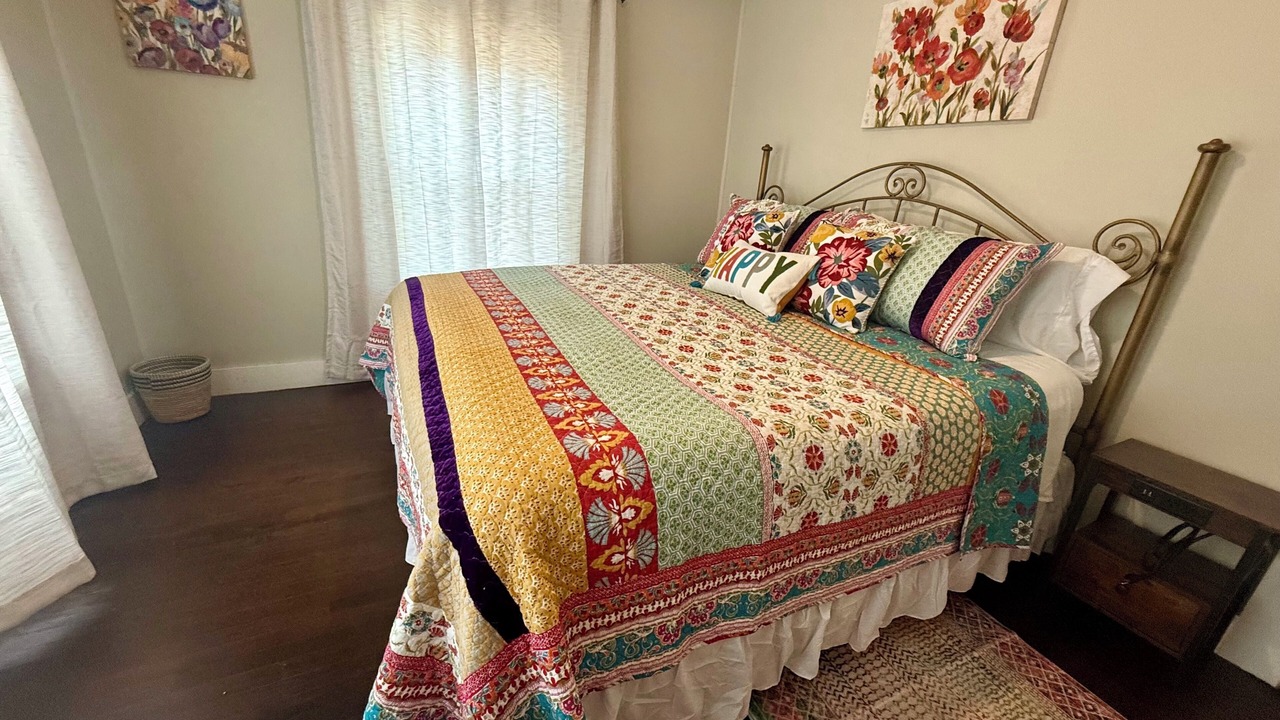 Photo of Bedroom in Laurel