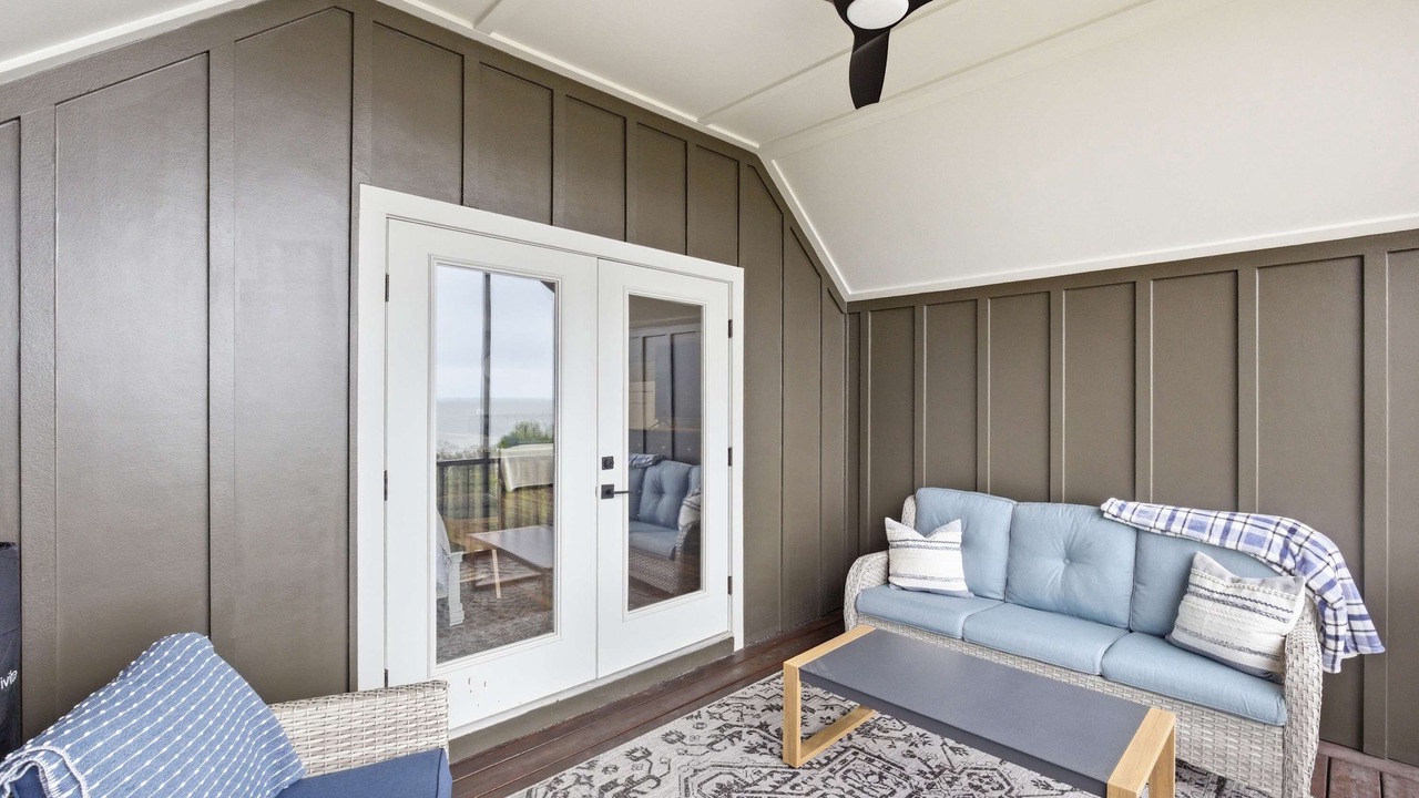 Photo of Livingroom in Eastpoint