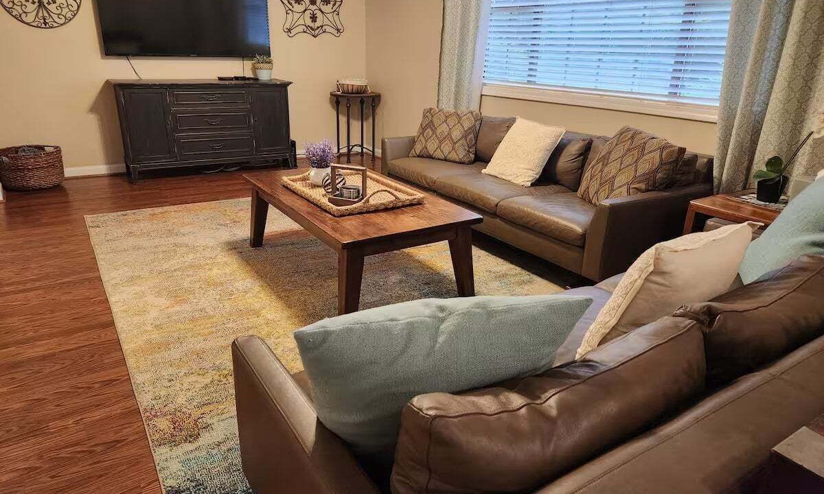 Photo of Livingroom in Peachtree City