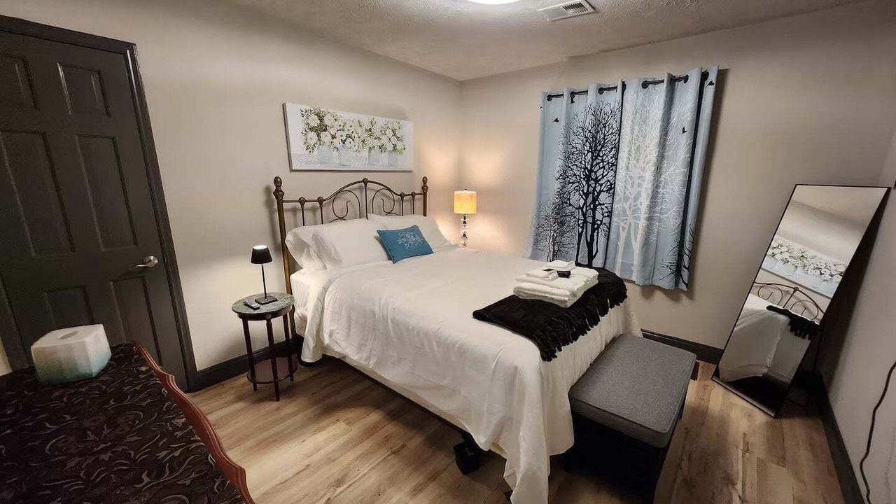 Photo of Bedroom in Peachtree City