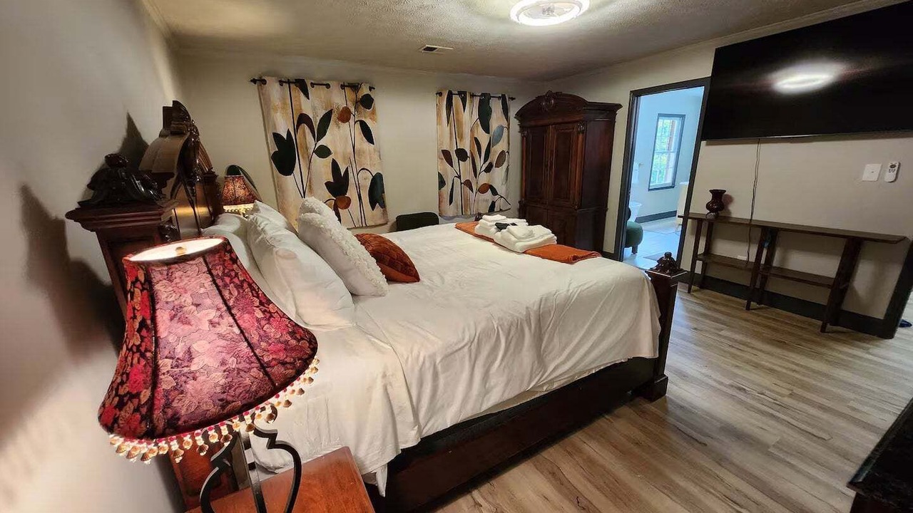 Photo of Bedroom in Peachtree City