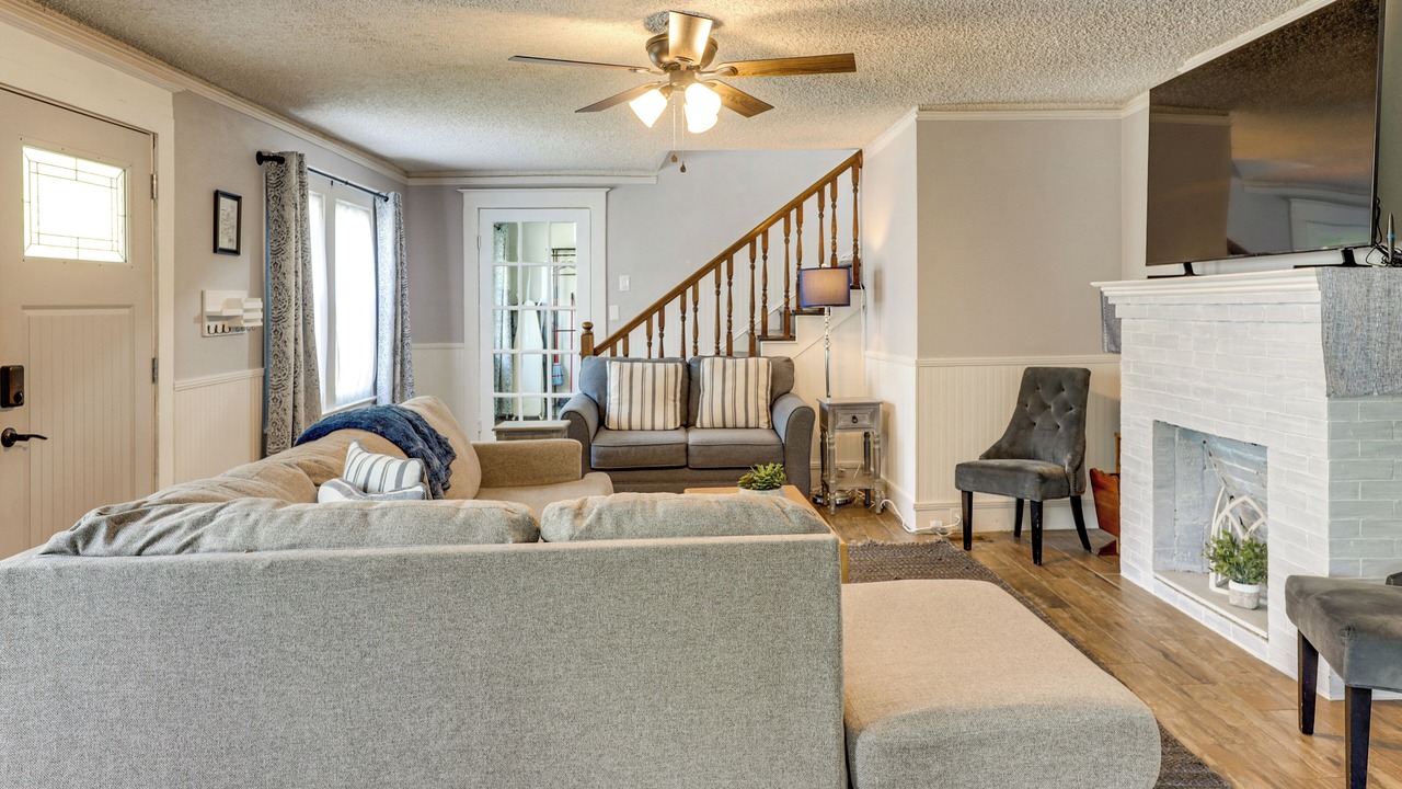 Photo of Livingroom in DeLand