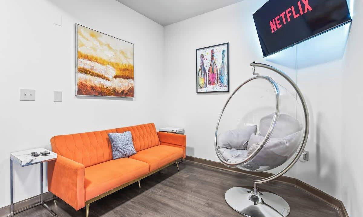 Photo of Livingroom in Westside