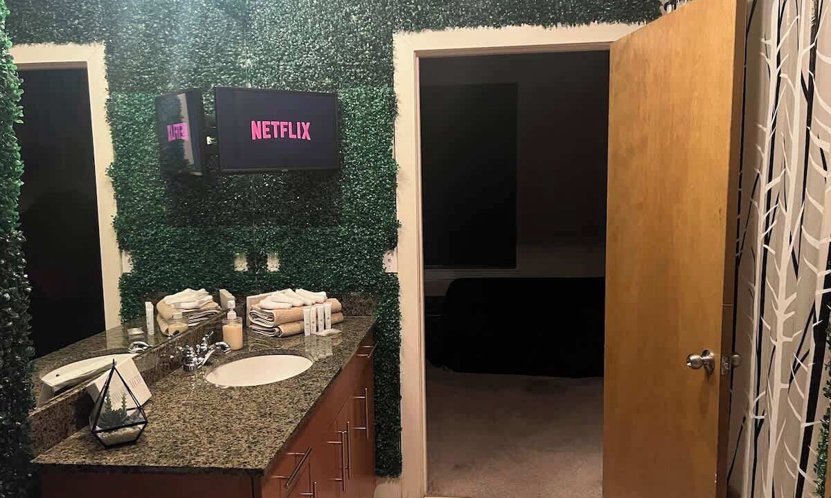 Photo of Bathroom in Lindbergh