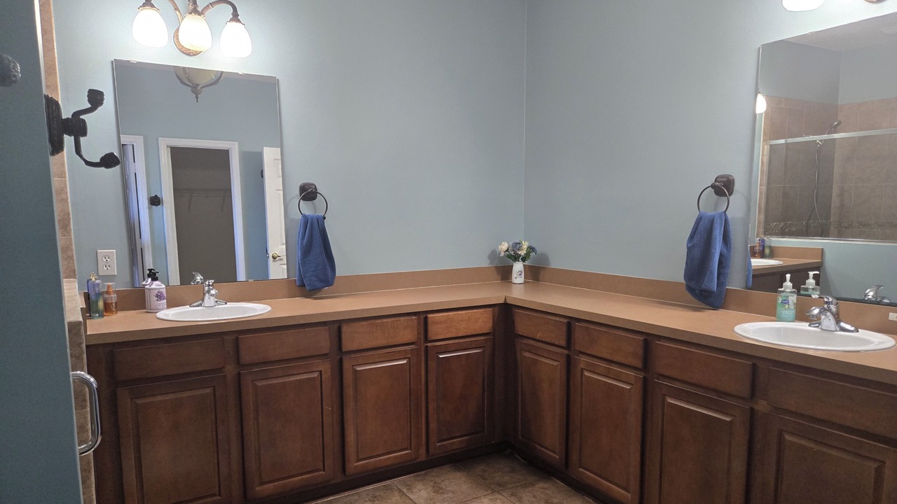 Photo of Bathroom in Doctors Inlet