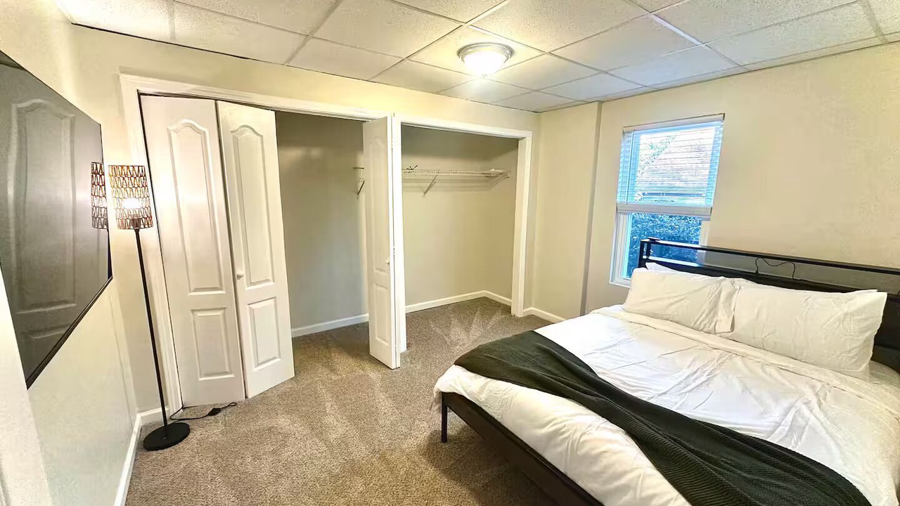 Photo of Bedroom in Lithia Springs