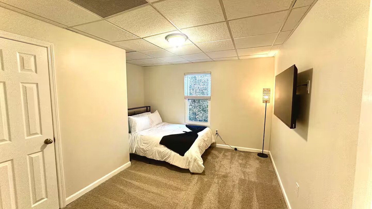 Photo of Bedroom in Lithia Springs