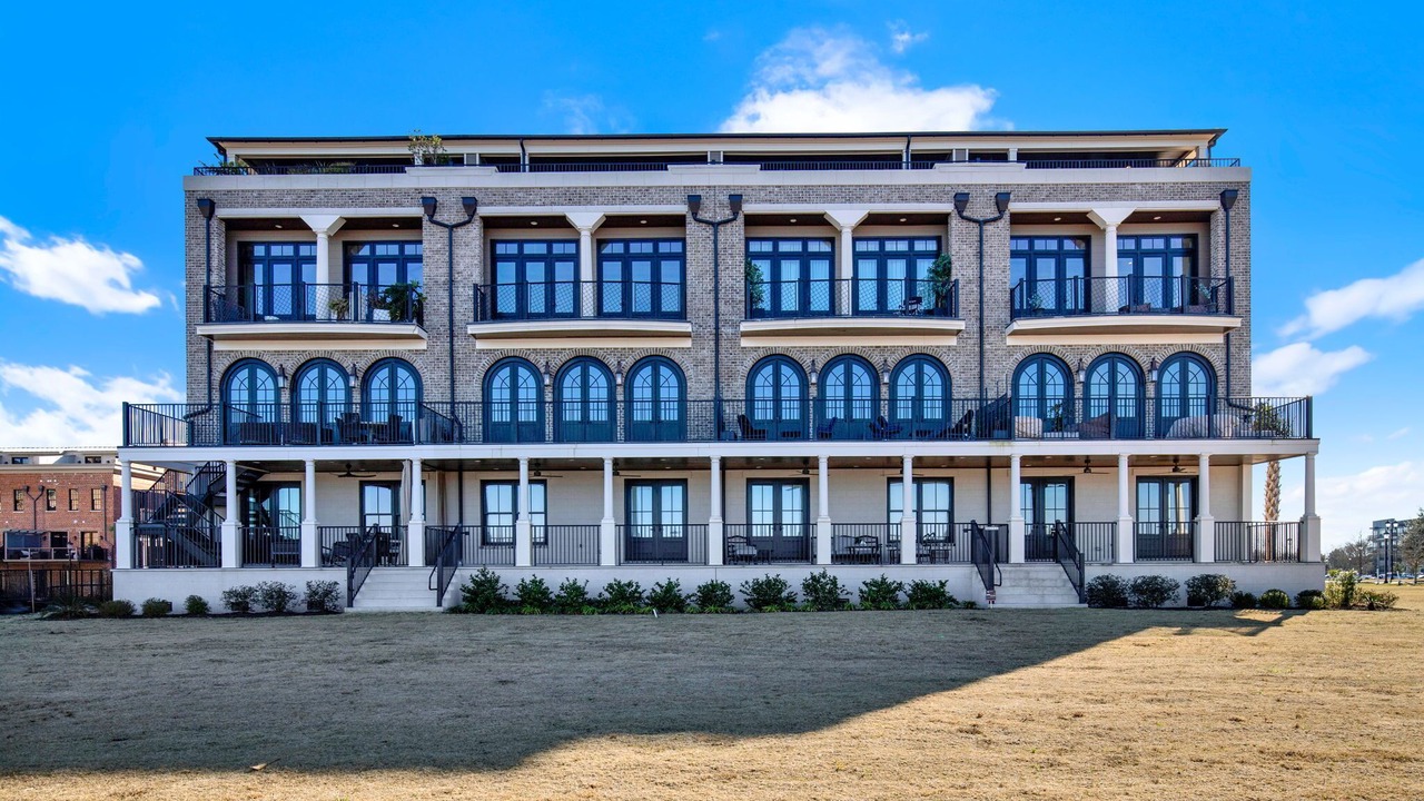 Photo of Outdoor in Hitch Village - Fred Wessels Homes