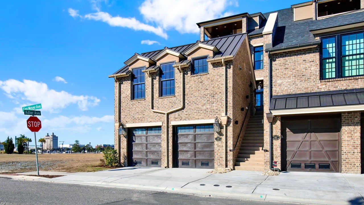 Photo of Outdoor in Hitch Village - Fred Wessels Homes