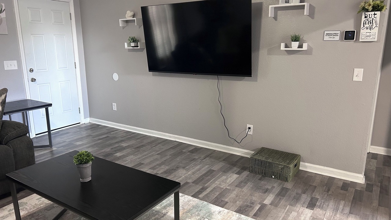 Photo of Livingroom in Perry