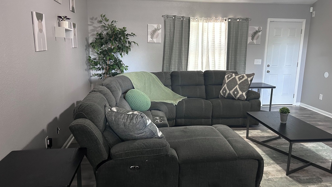 Photo of Livingroom in Perry