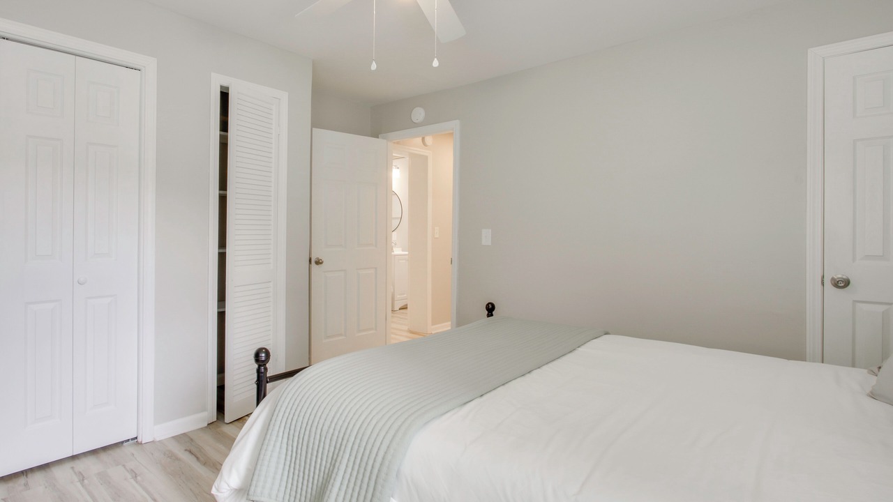 Photo of Bedroom in Killen