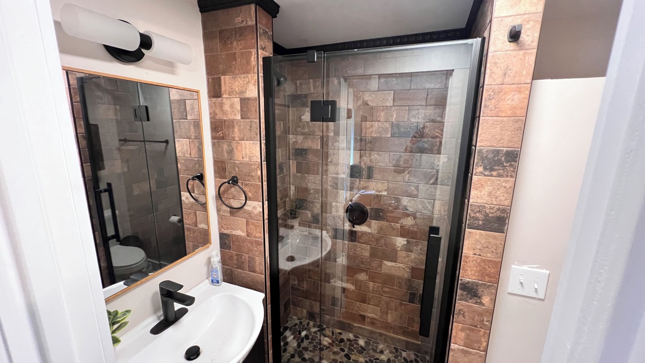 Photo of Bathroom in Umatilla