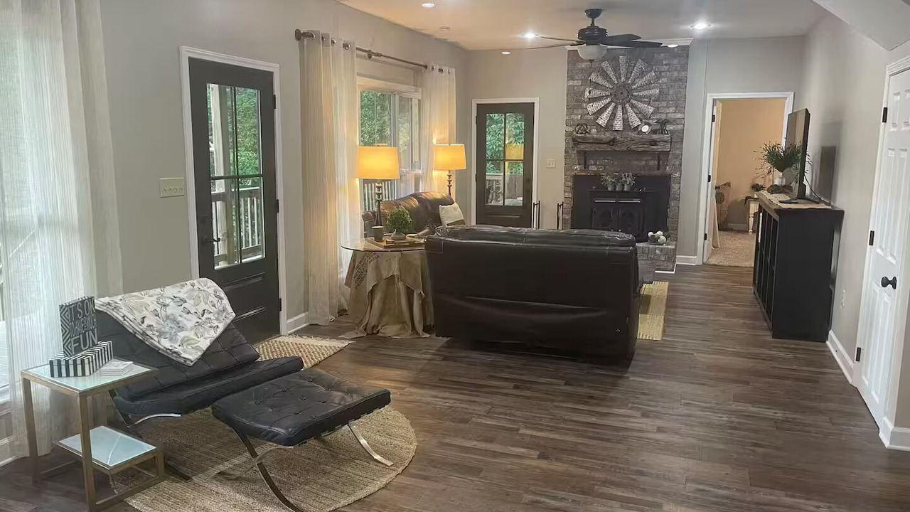 Photo of Livingroom in Hardwick