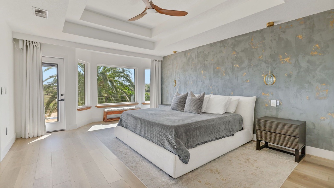 Photo of Bedroom in Palm Valley