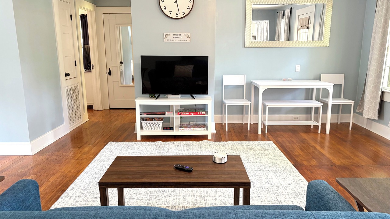 Photo of Livingroom in Lucedale