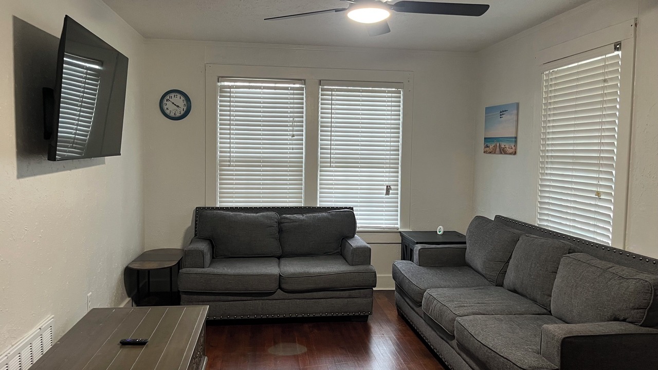 Photo of Livingroom in New Warrington