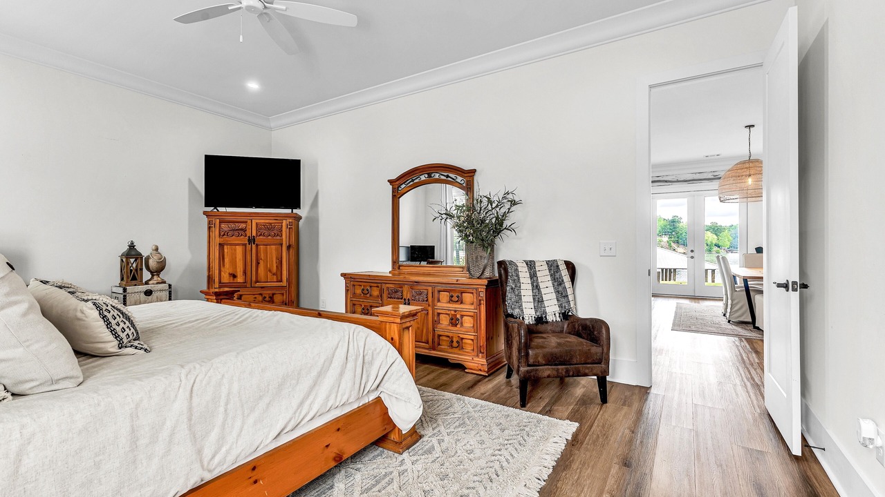 Photo of Bedroom in Alexander City