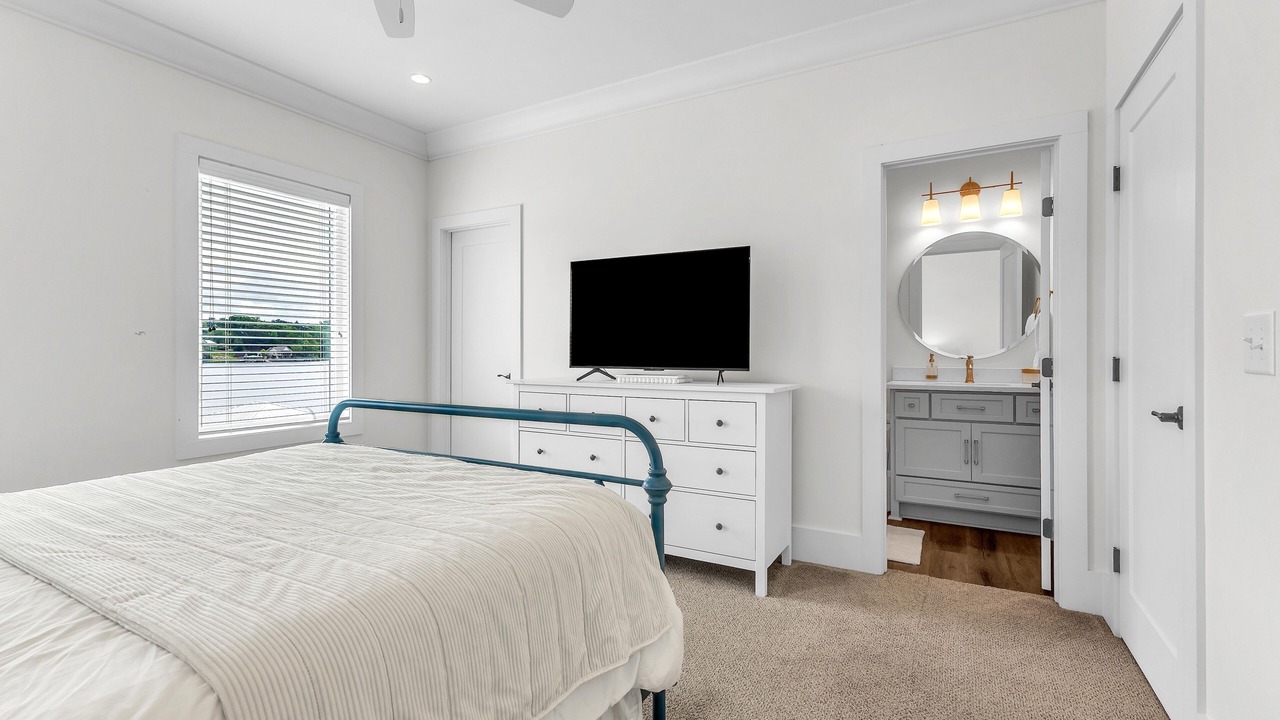 Photo of Bedroom in Alexander City
