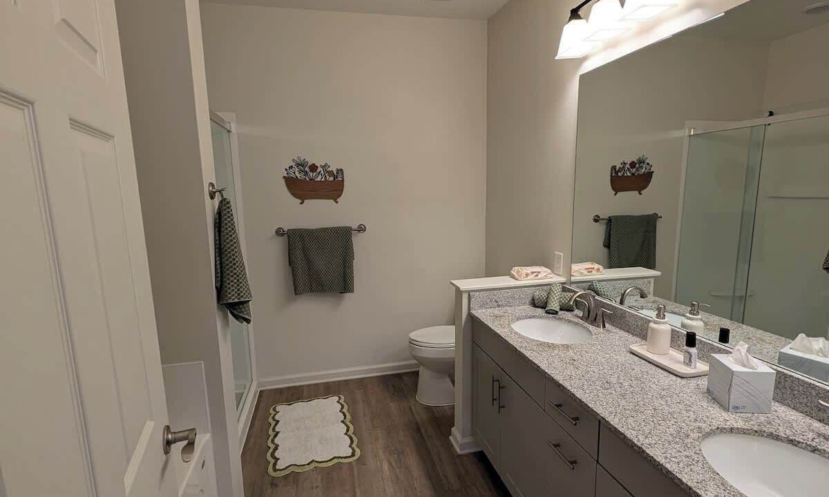 Photo of Bathroom in Mobile