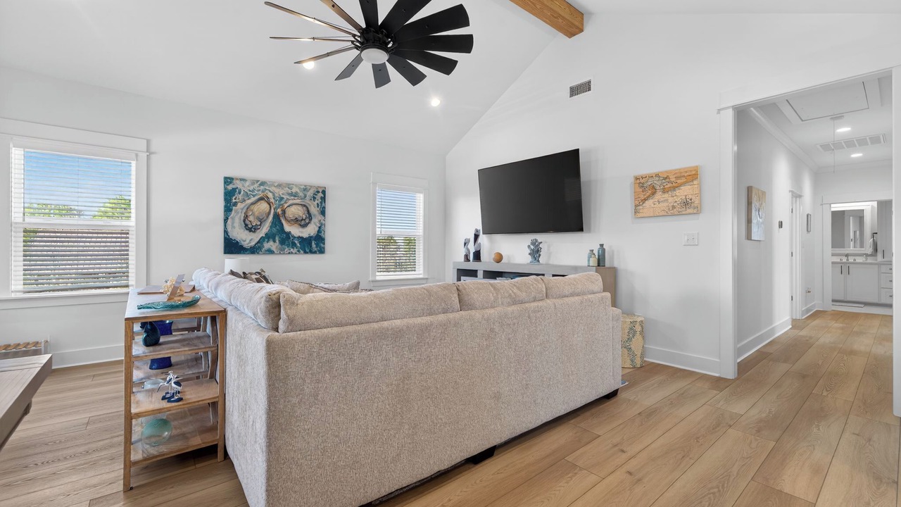 Photo of Livingroom in Shoreline Park