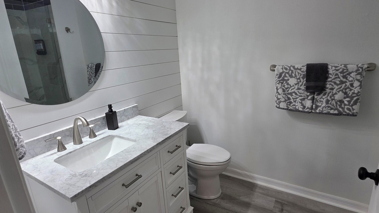Photo of Bathroom in Gulf Shores