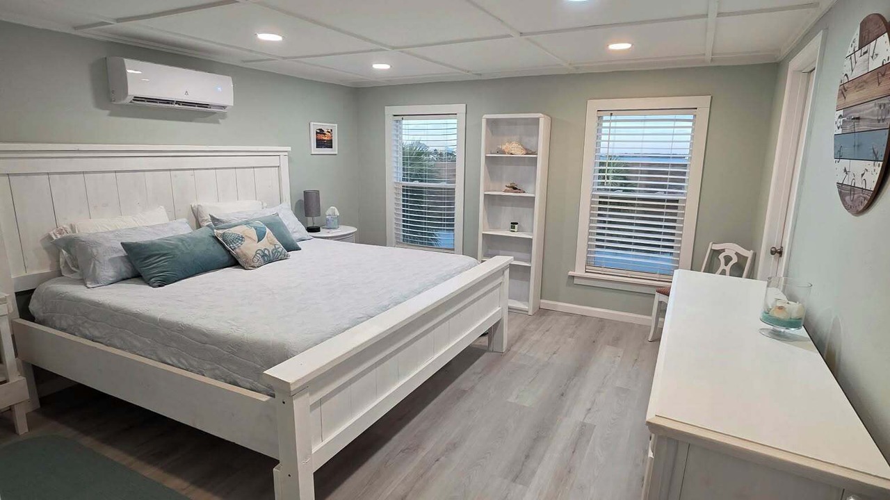 Photo of Bedroom in Salem