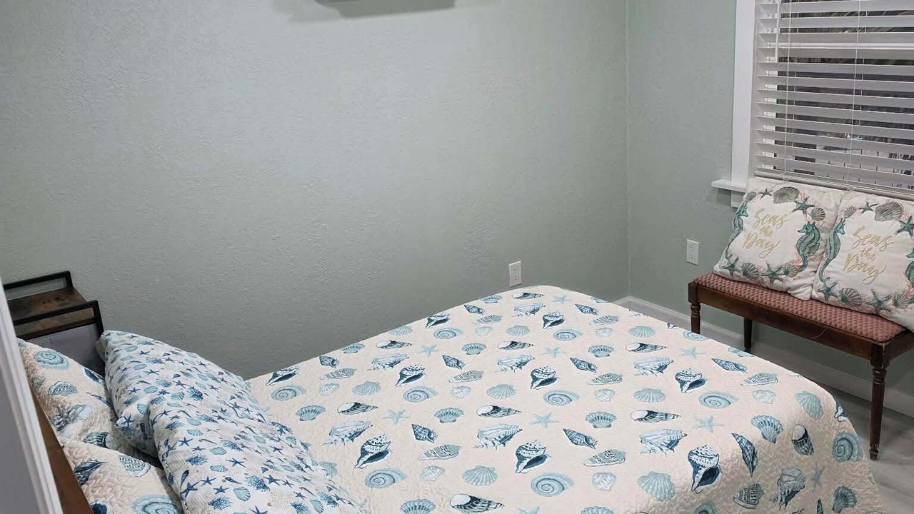 Photo of Bedroom in Salem