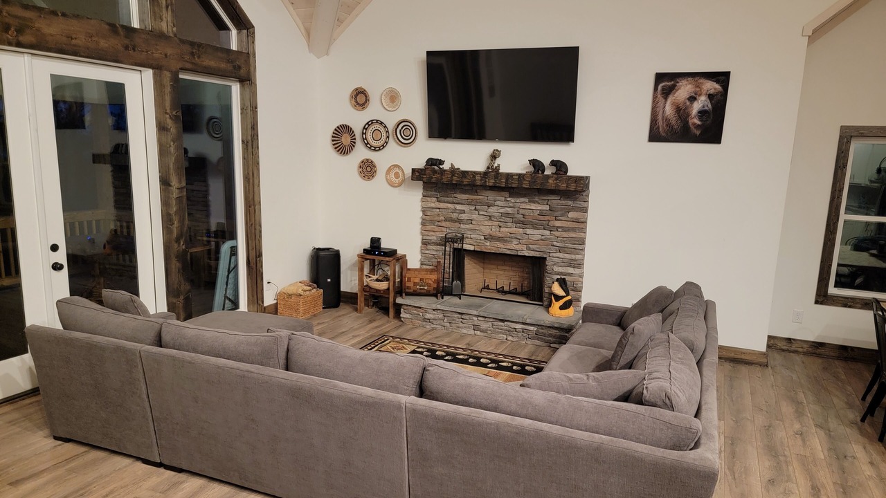 Photo of Livingroom in Ellijay