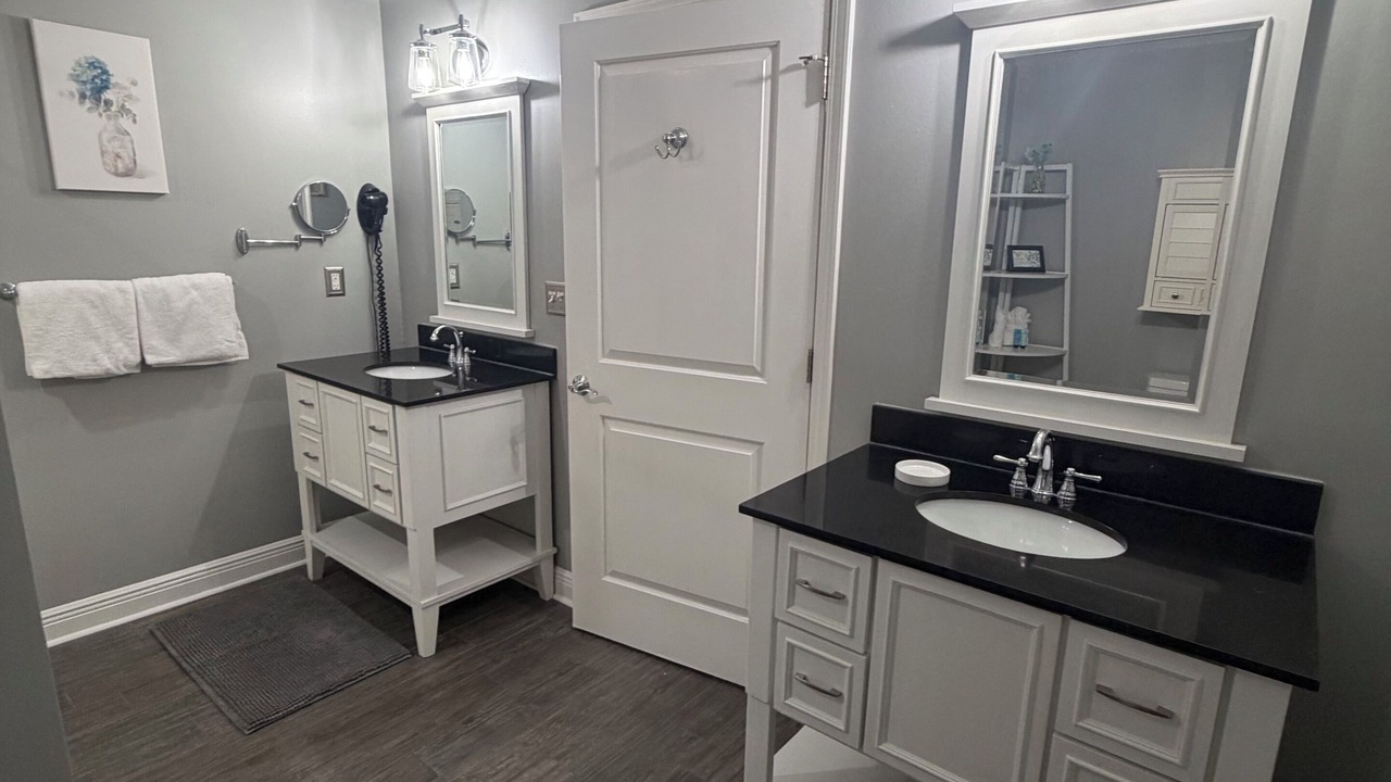 Photo of Bathroom in El Centro Beach
