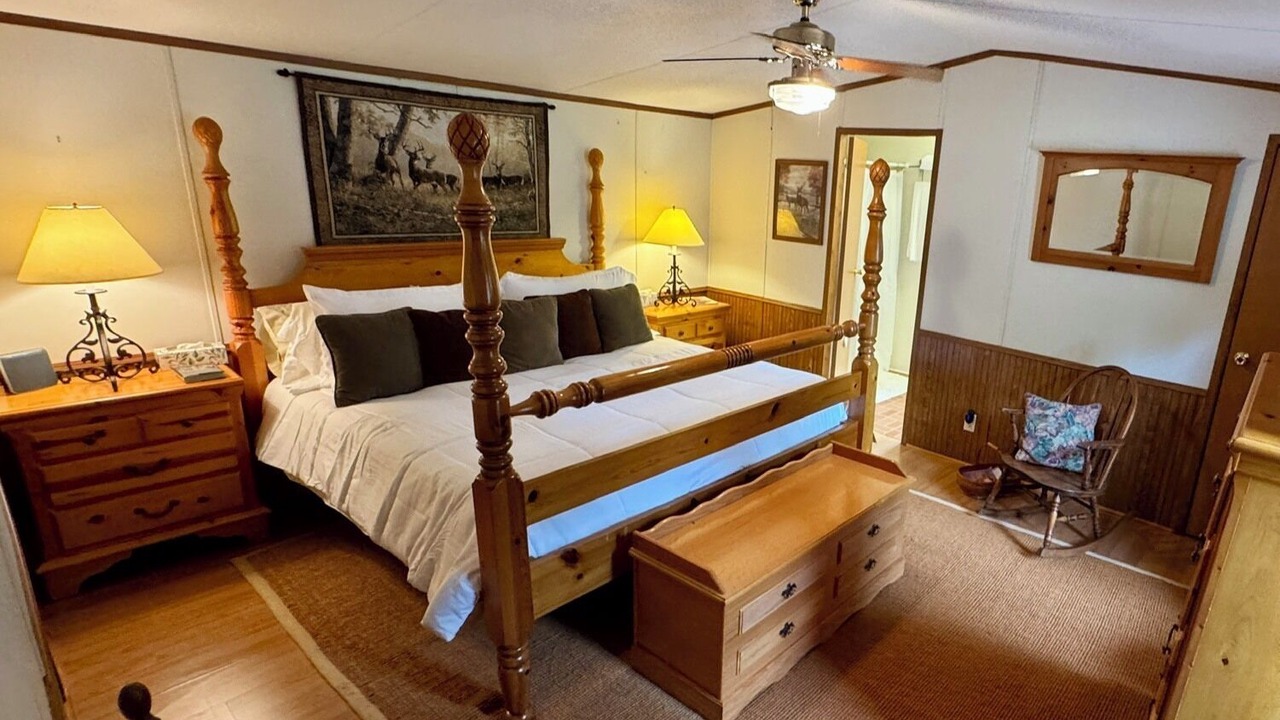 Photo of Bedroom in Catherine