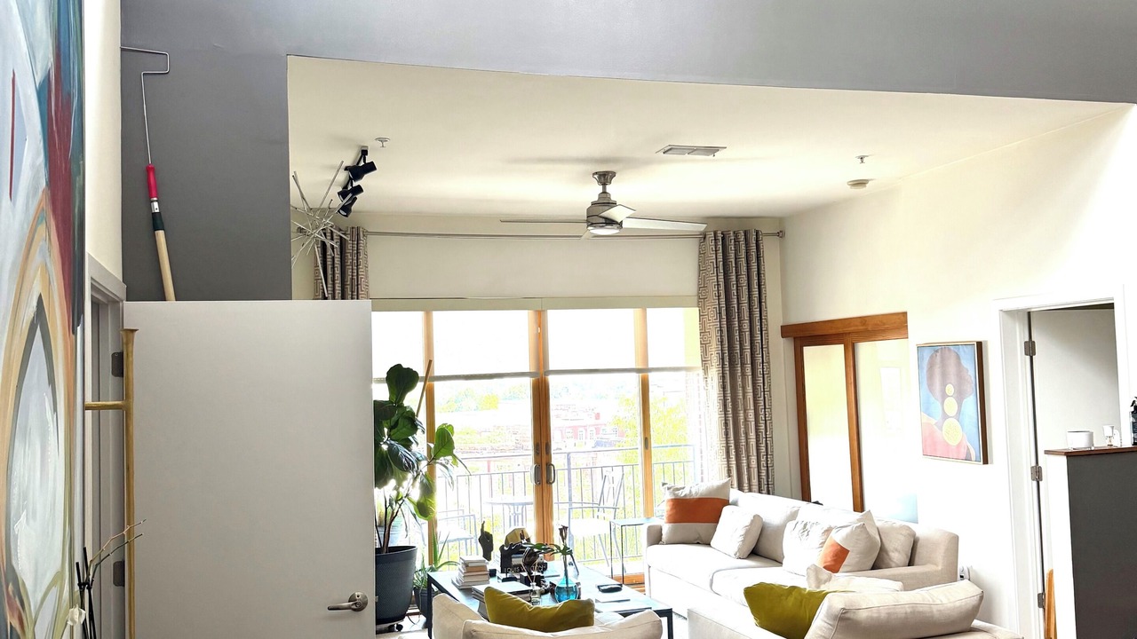 Photo of Livingroom in South Downtown