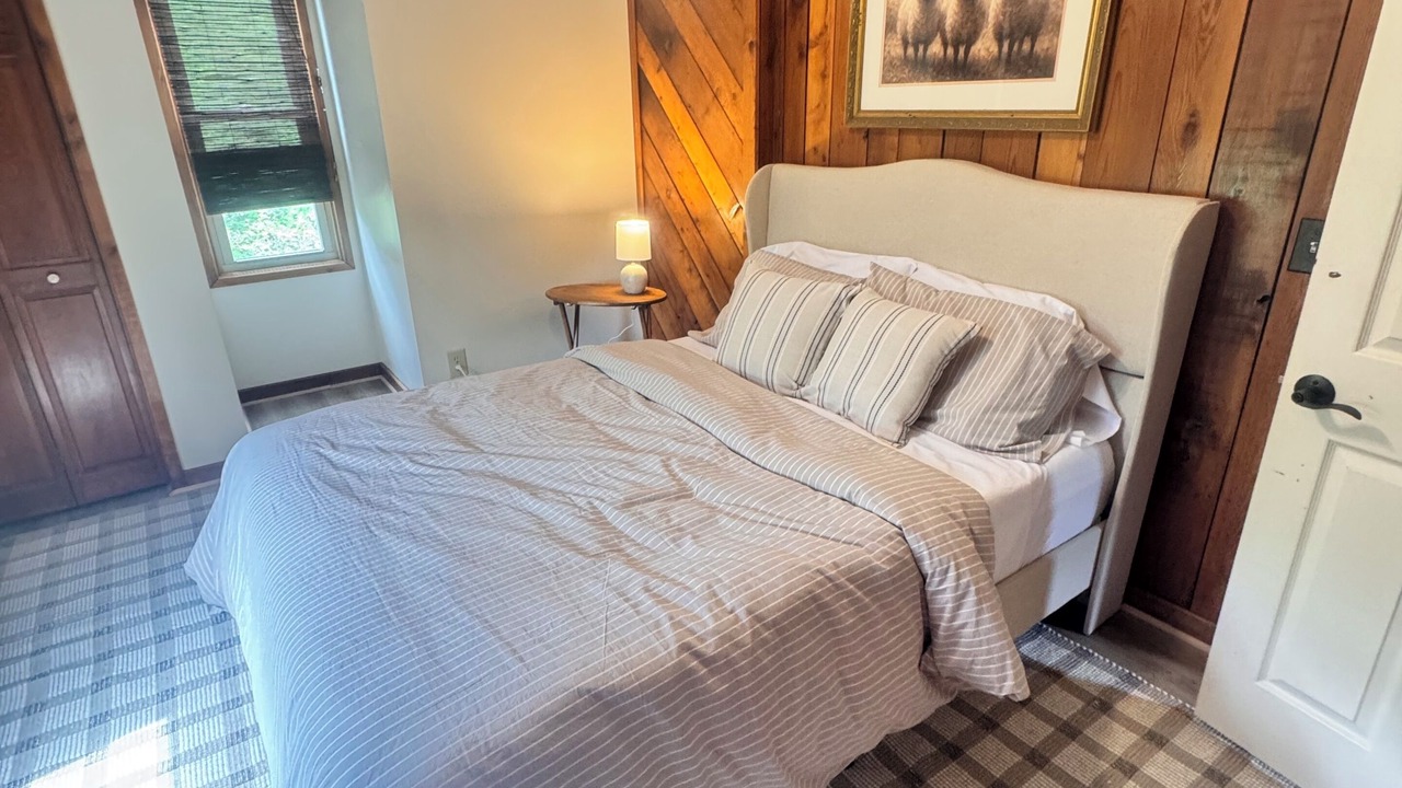 Photo of Bedroom in Waverly