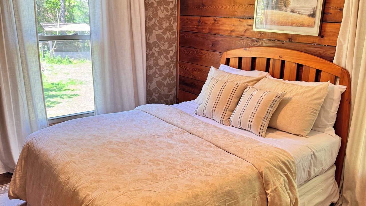 Photo of Bedroom in Waverly
