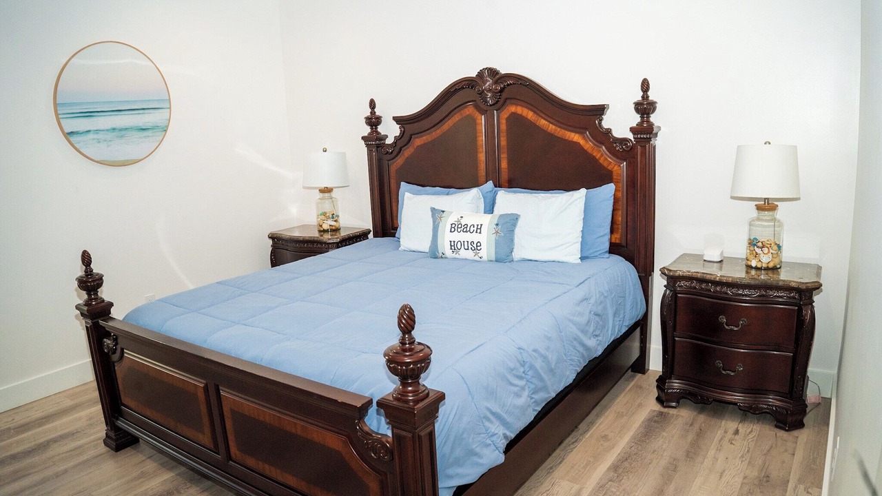 Photo of Bedroom in Oak