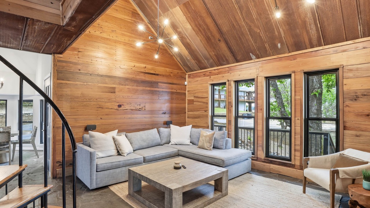 Photo of Livingroom in Dadeville