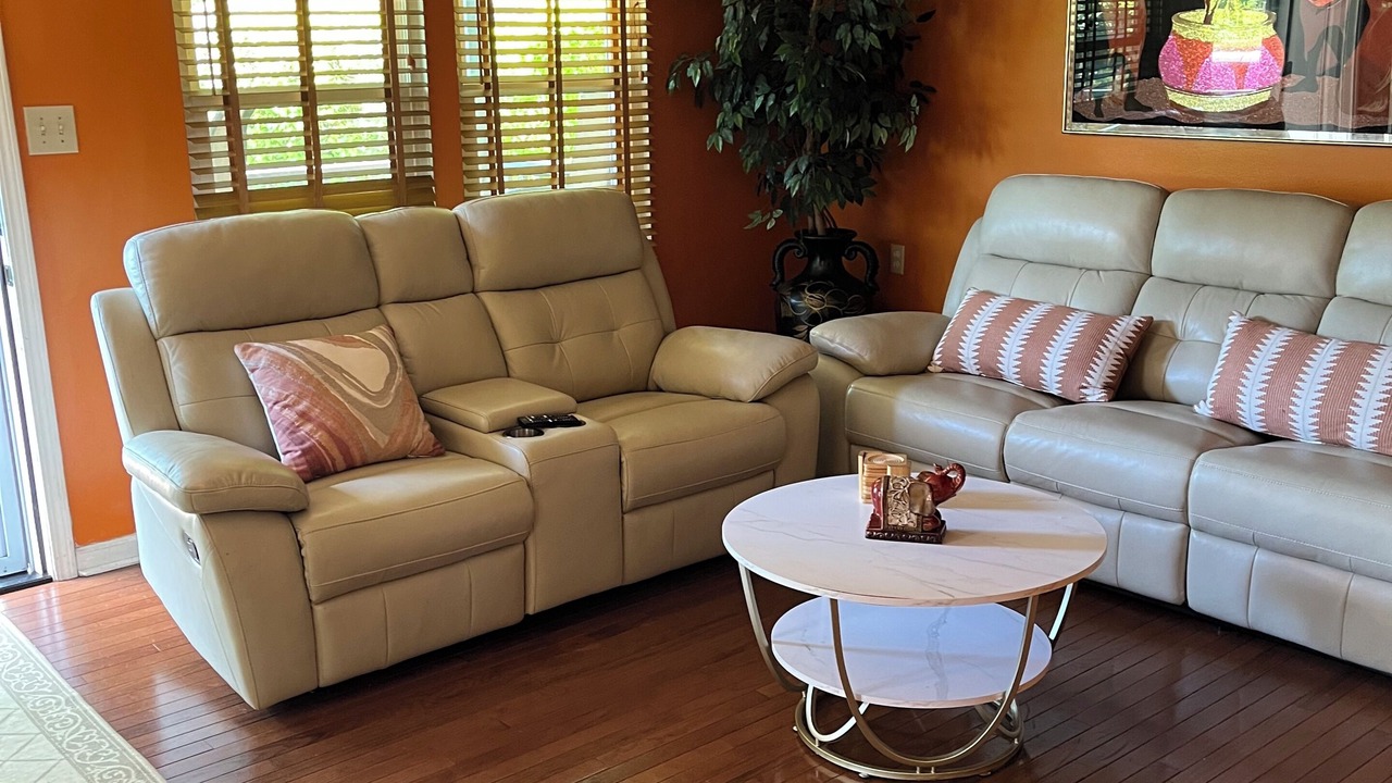Photo of Livingroom in East Side