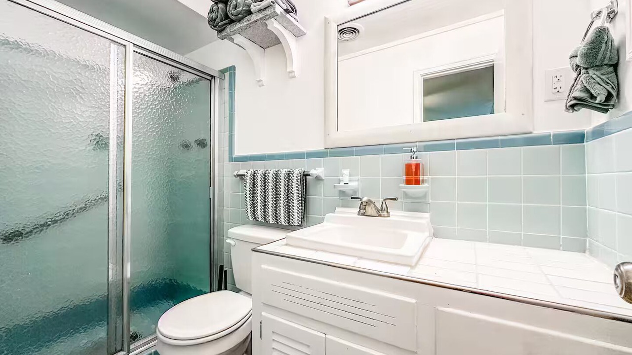 Photo of Bathroom in Gunter Afs