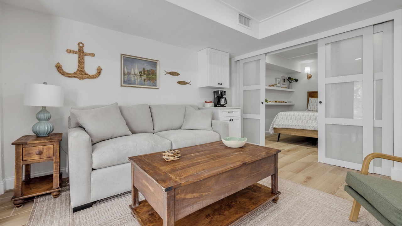 Photo of Livingroom in New Smyrna Beach