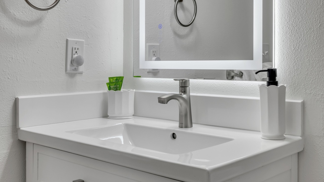 Photo of Bathroom in New Smyrna Beach